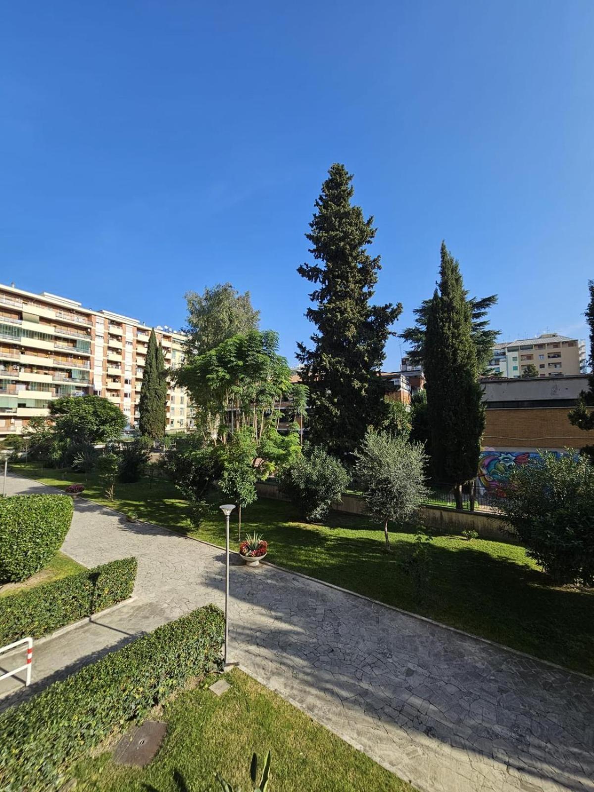 A Casa Di Luca Roma Exterior foto