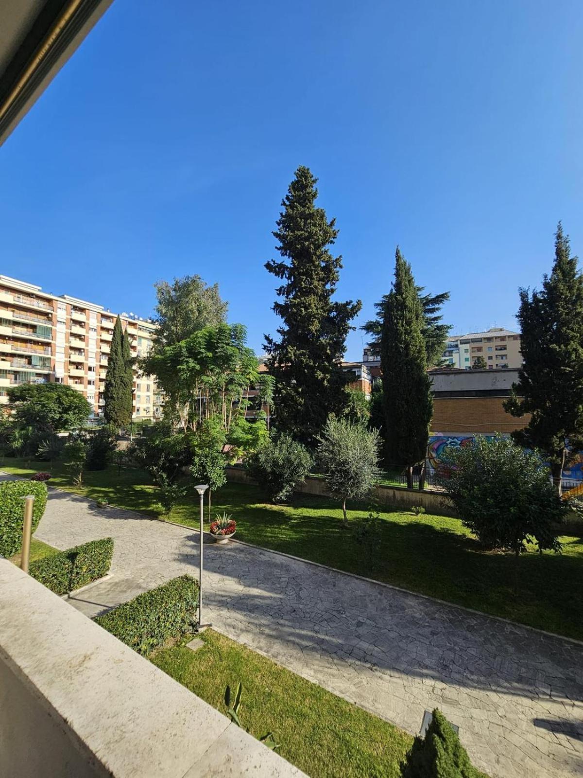 A Casa Di Luca Roma Exterior foto